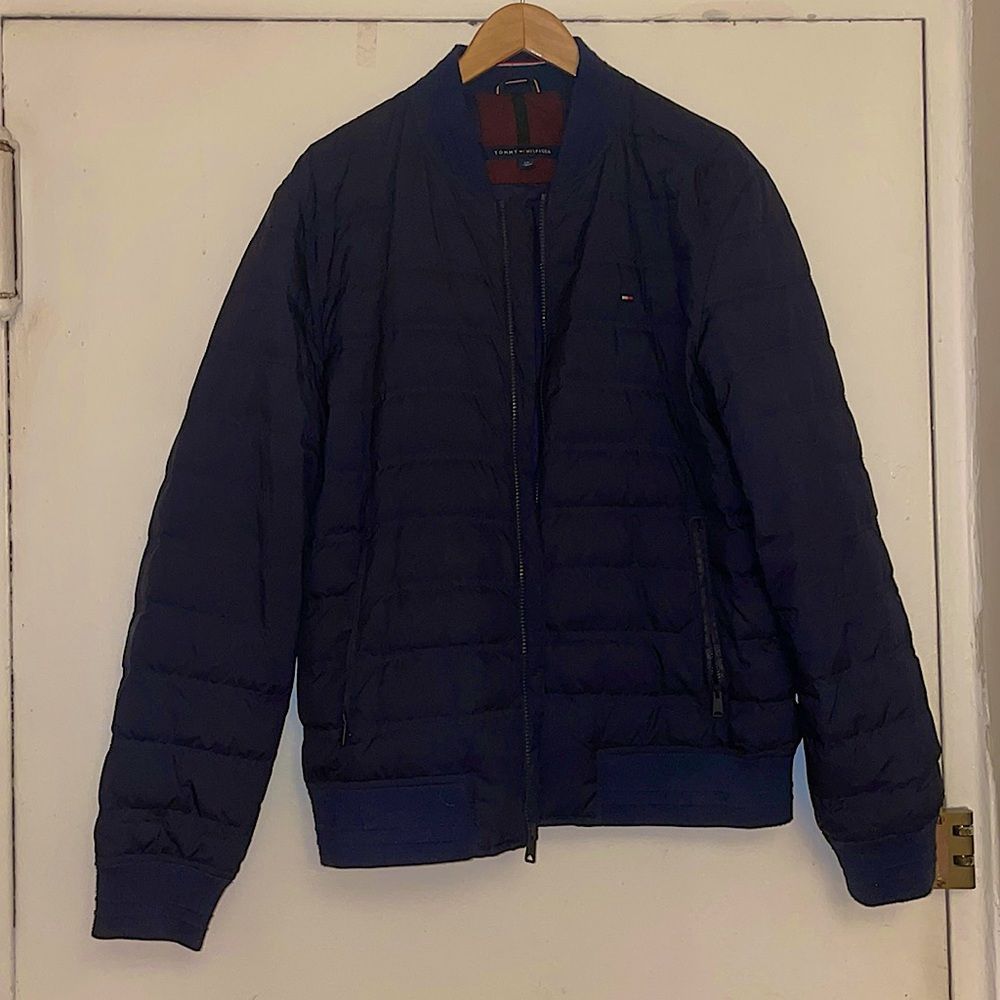 Used in great condition Tommy Hilfiger Men’s bomber in Dark Navy